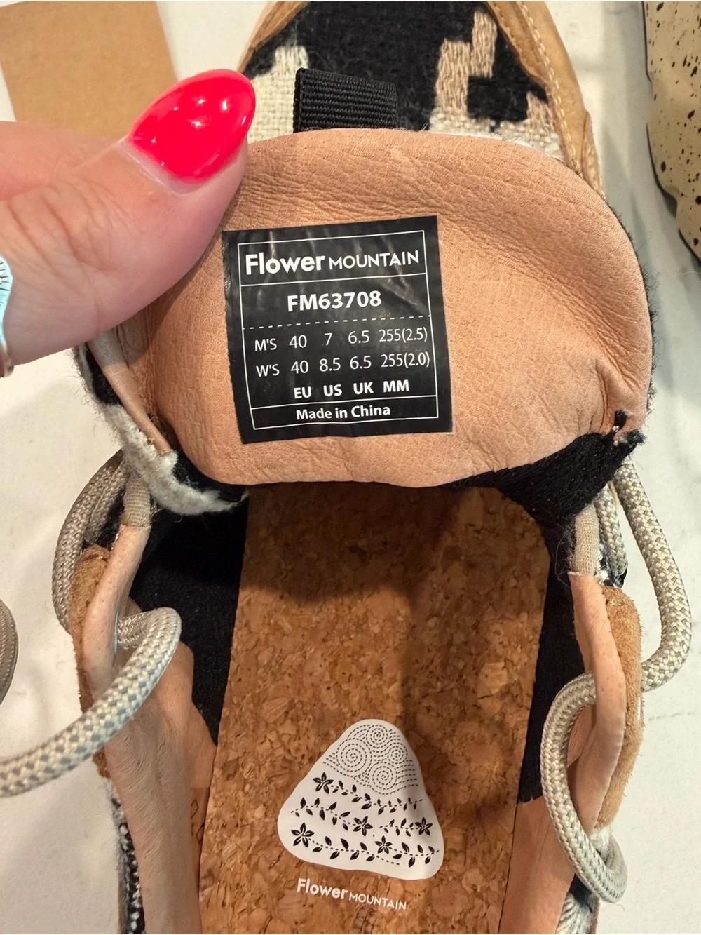 Flower Mountain light beige